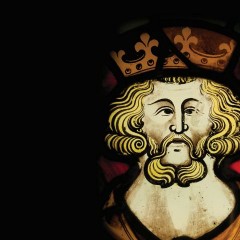 13th Century Round Stained Glass Window Depciting a King at the Yorkshire Museum